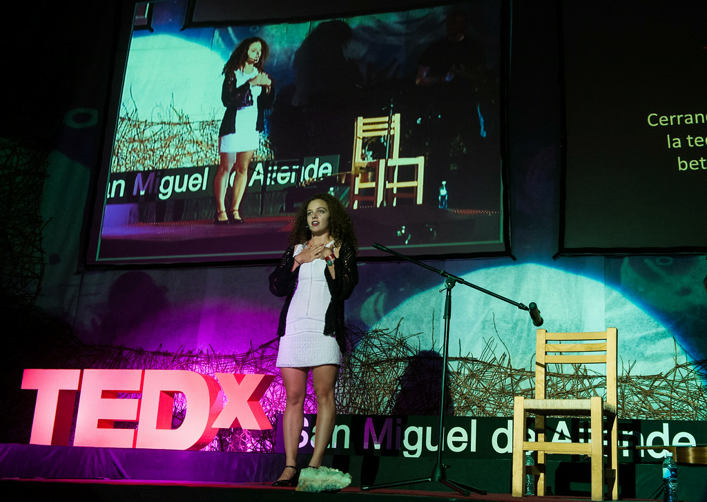 Lauren on stage at TEDx San Miguel de Allende